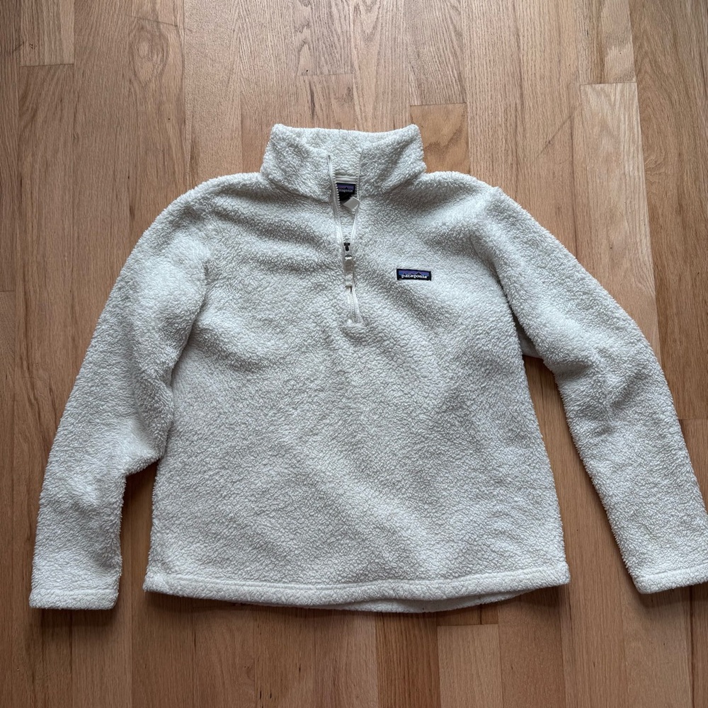 Patagonia White Fleece Jacket with Quarter-Zip
